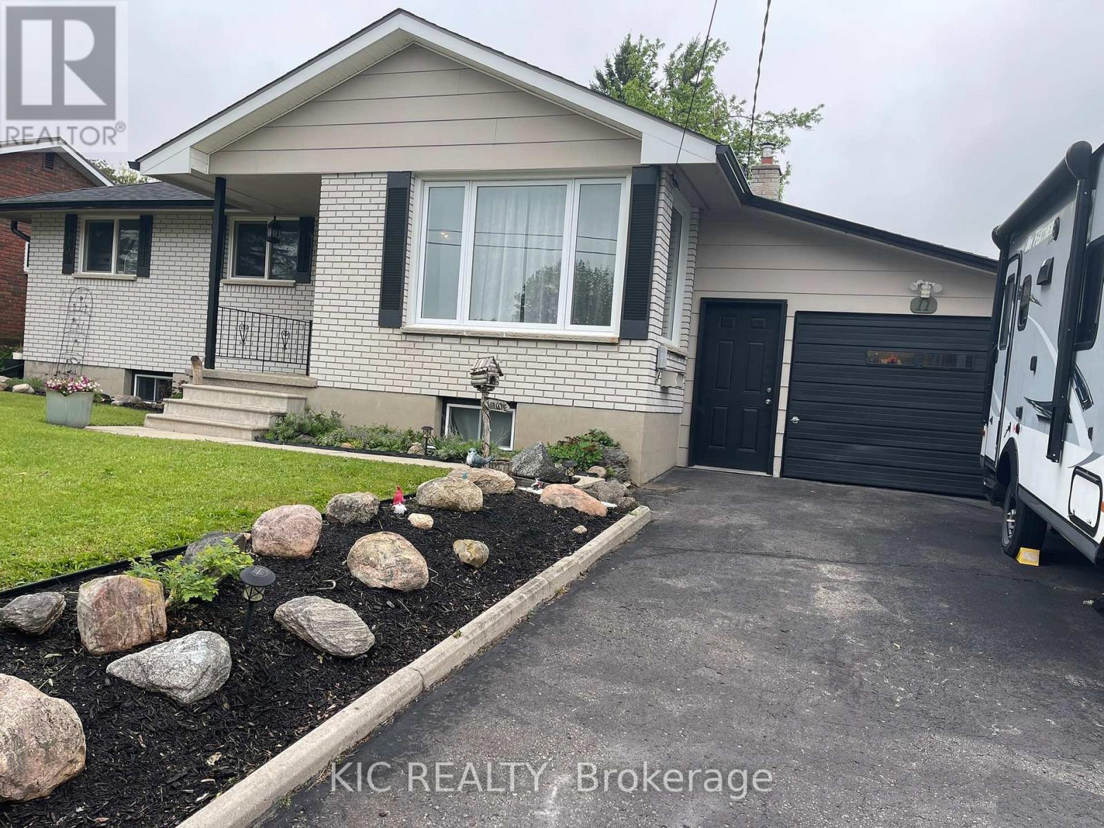 Photo 1 of 11 Mclean Avenue, Havelockbelmontmethuen ON