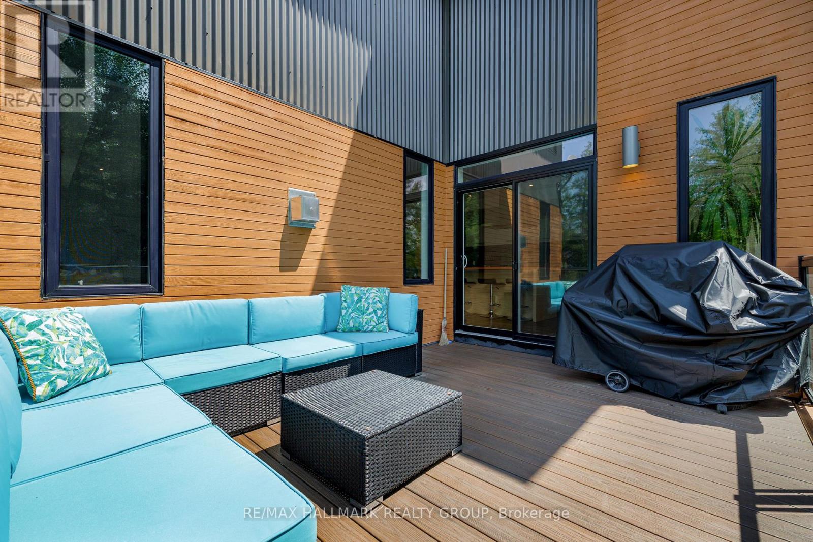 Photo 13 of 3311 Barlow Crescent, Ottawa ON