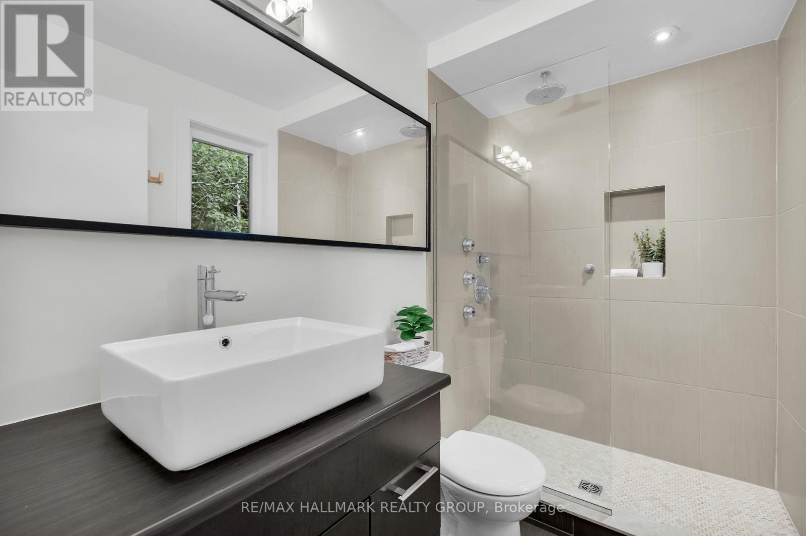 Photo 21 of 3311 Barlow Crescent, Ottawa ON