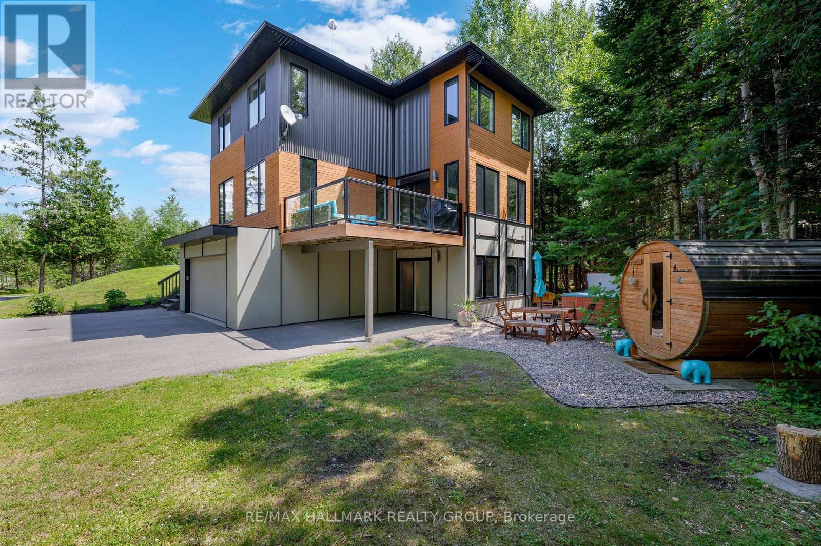 Photo 33 of 3311 Barlow Crescent, Ottawa ON