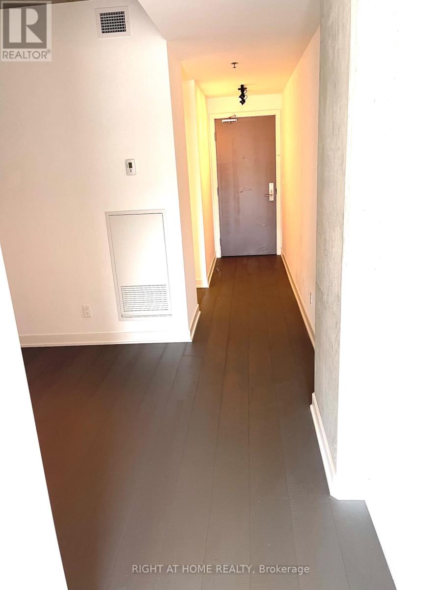 Photo 10 of 608 203 Catherine Street, Ottawa ON