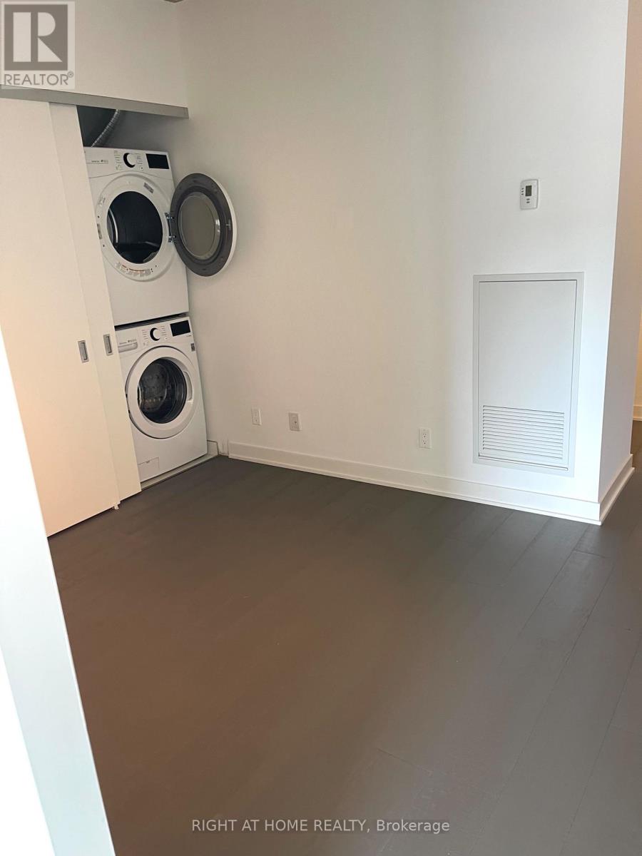 Photo 8 of 608 203 Catherine Street, Ottawa ON