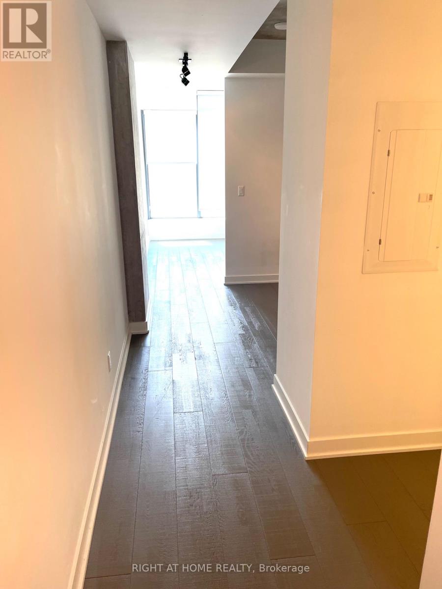 Photo 12 of 608 203 Catherine Street, Ottawa ON