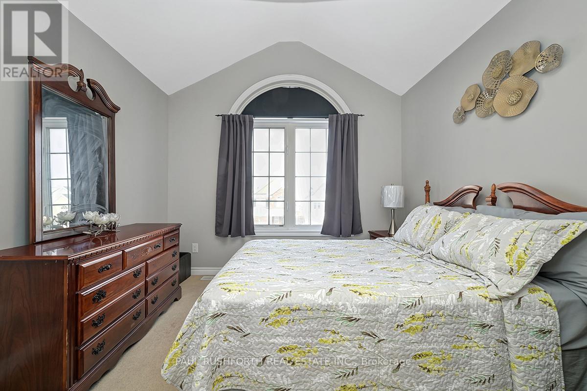 Photo 21 of 609 Dundonald Drive, Ottawa ON