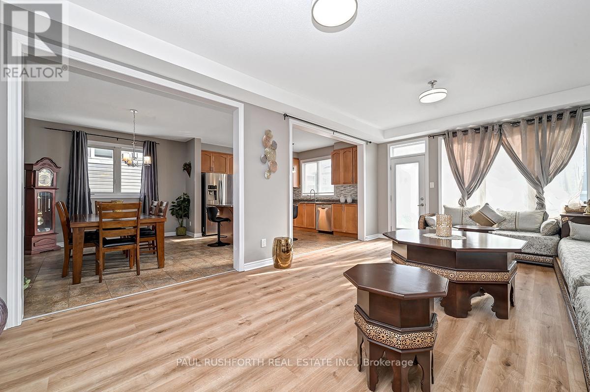 Photo 9 of 609 Dundonald Drive, Ottawa ON