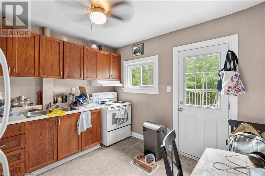 Photo 25 of 77 Barton Street E, Hamilton ON