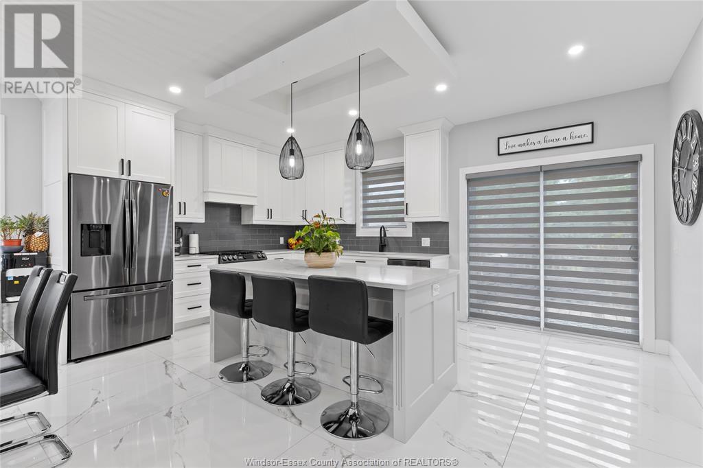 Photo 11 of 1067 Maple Avenue, Kingsville ON