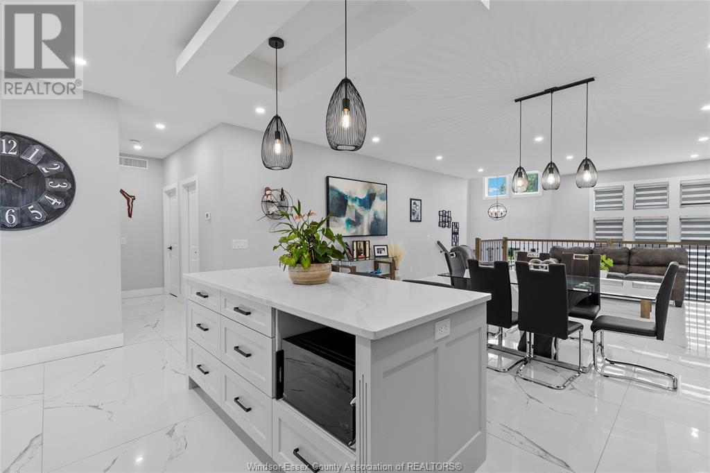 Photo 14 of 1067 Maple Avenue, Kingsville ON