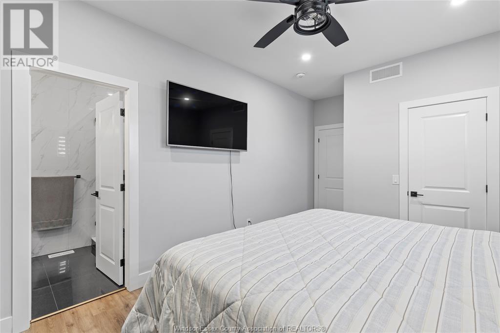 Photo 16 of 1067 Maple Avenue, Kingsville ON