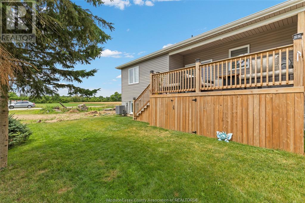 Photo 30 of 1067 Maple Avenue, Kingsville ON