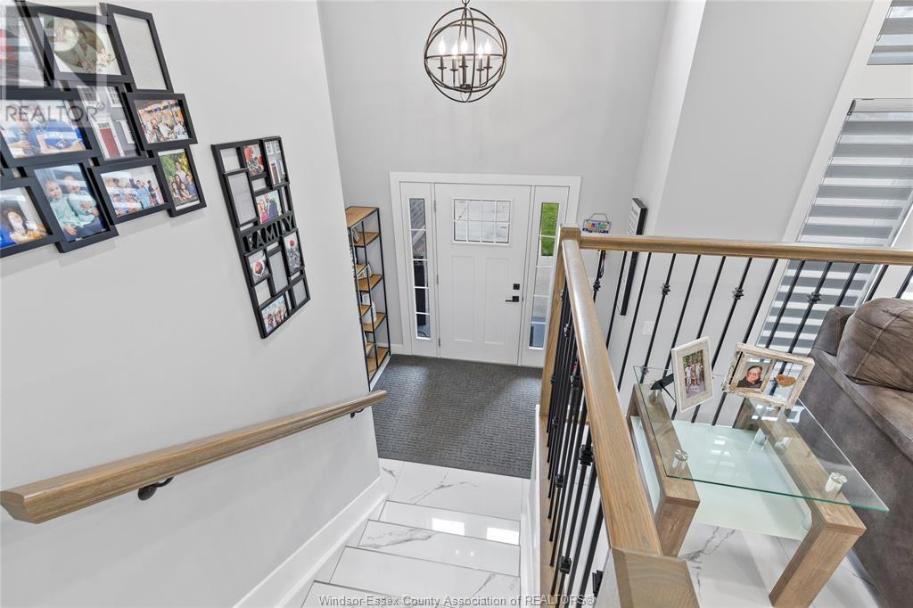 Photo 4 of 1067 Maple Avenue, Kingsville ON