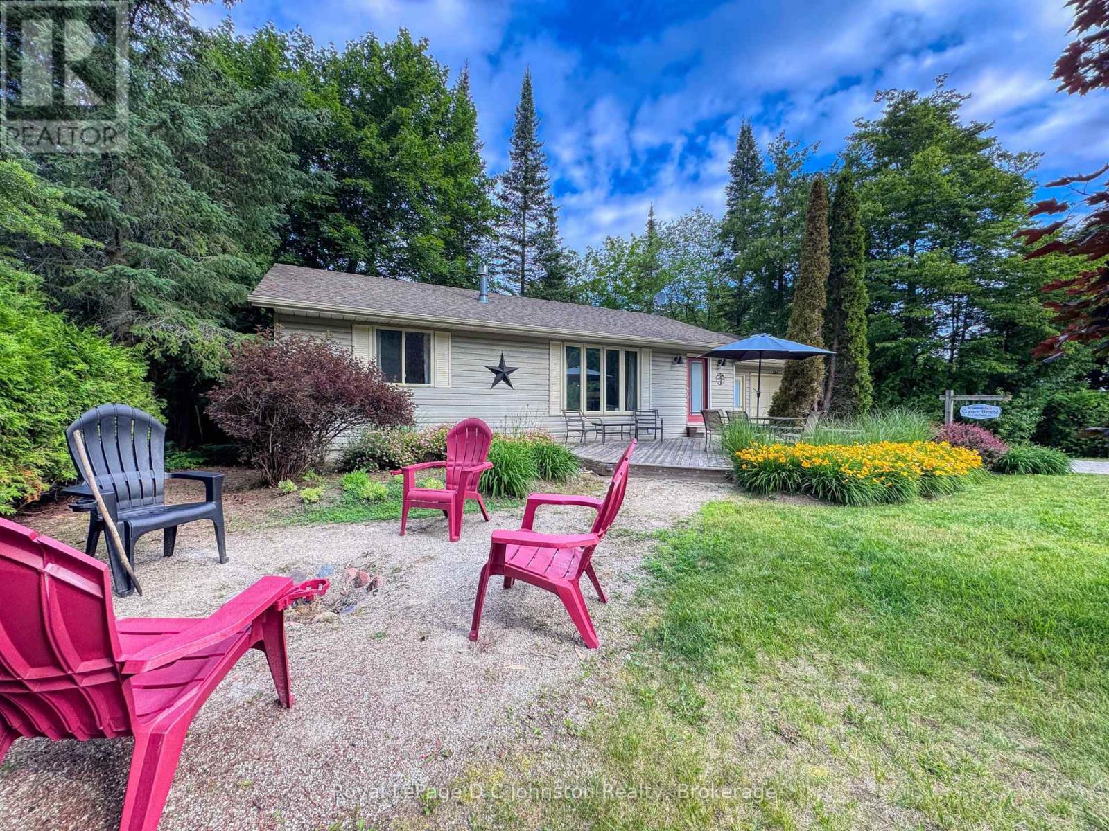 Photo 4 of 564 Mcnabb Street, Saugeen Shores ON