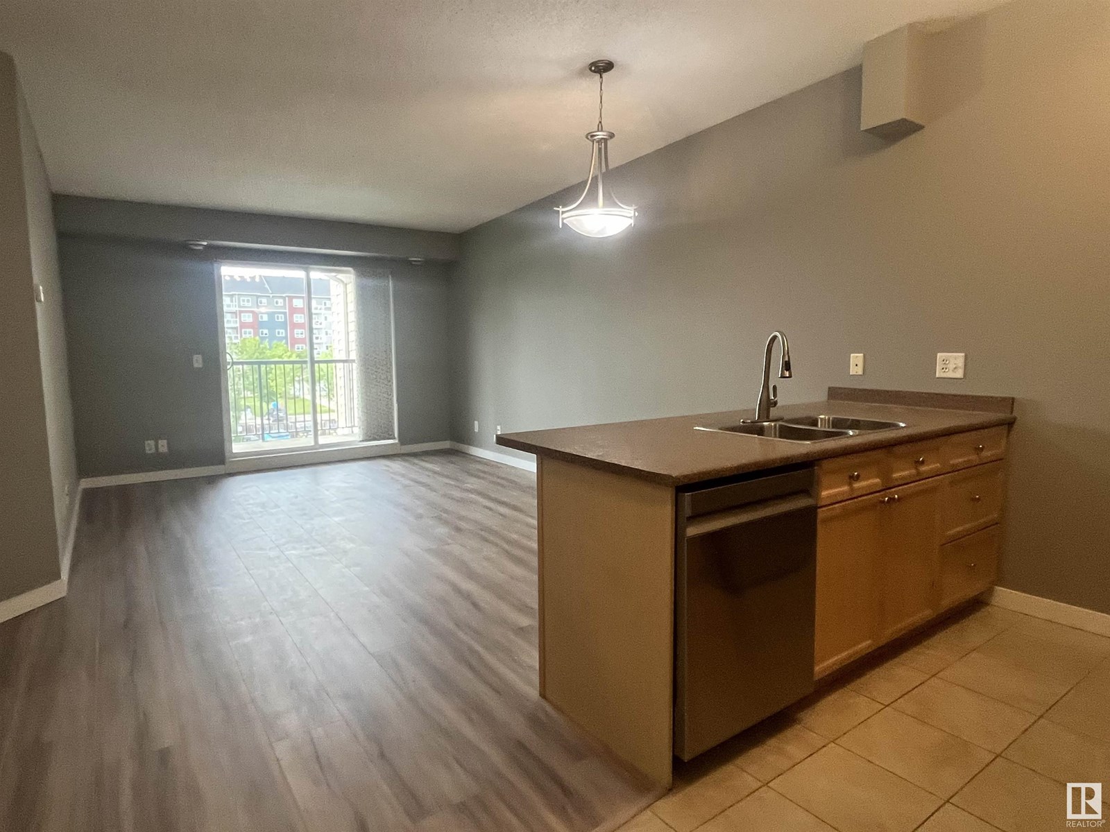 Photo 9 of 417 6921 199 St Nw, Edmonton AB