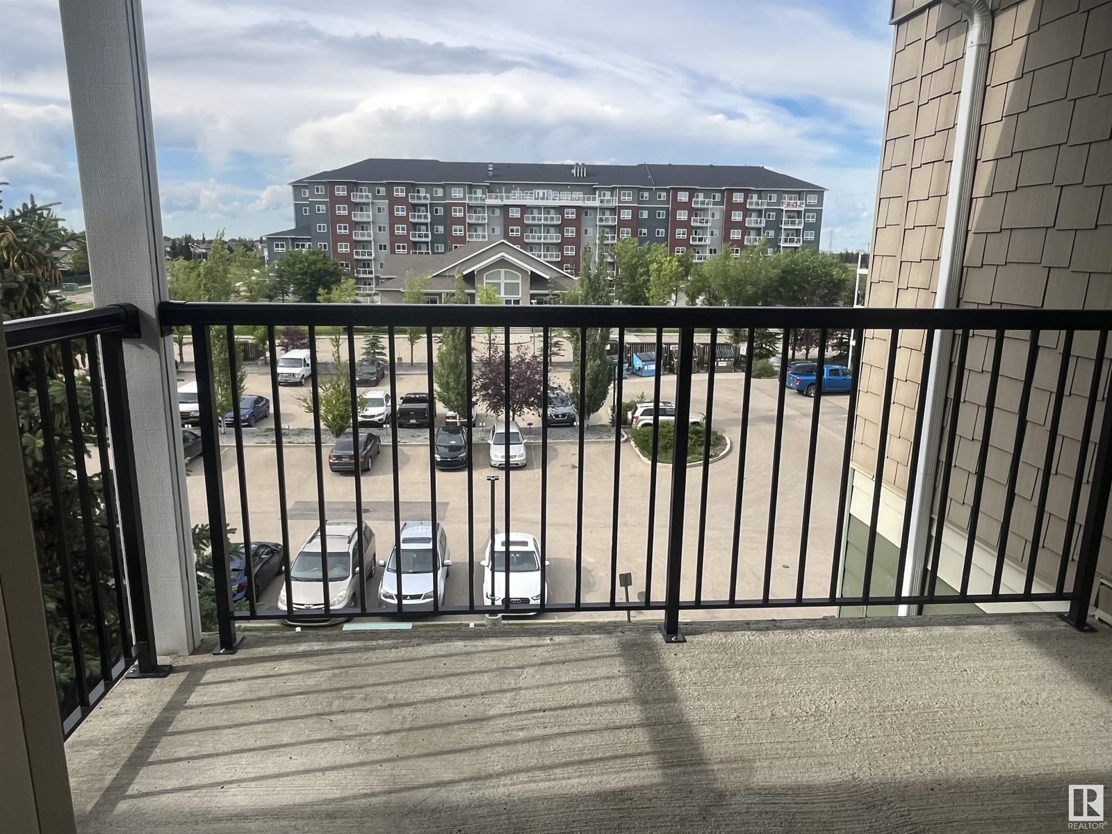 Photo 12 of 417 6921 199 St Nw, Edmonton AB