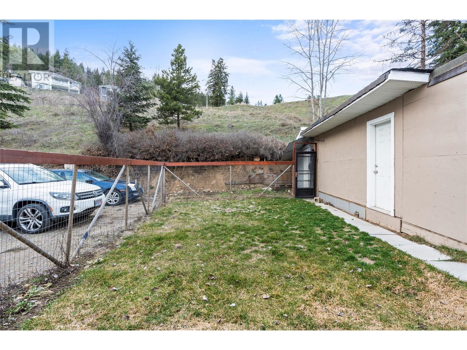 1718 Grandview Avenue, Lumby
