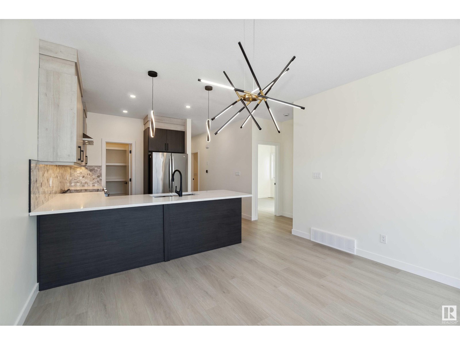 Photo 11 of 15 Brunswyck Cr, Spruce Grove AB