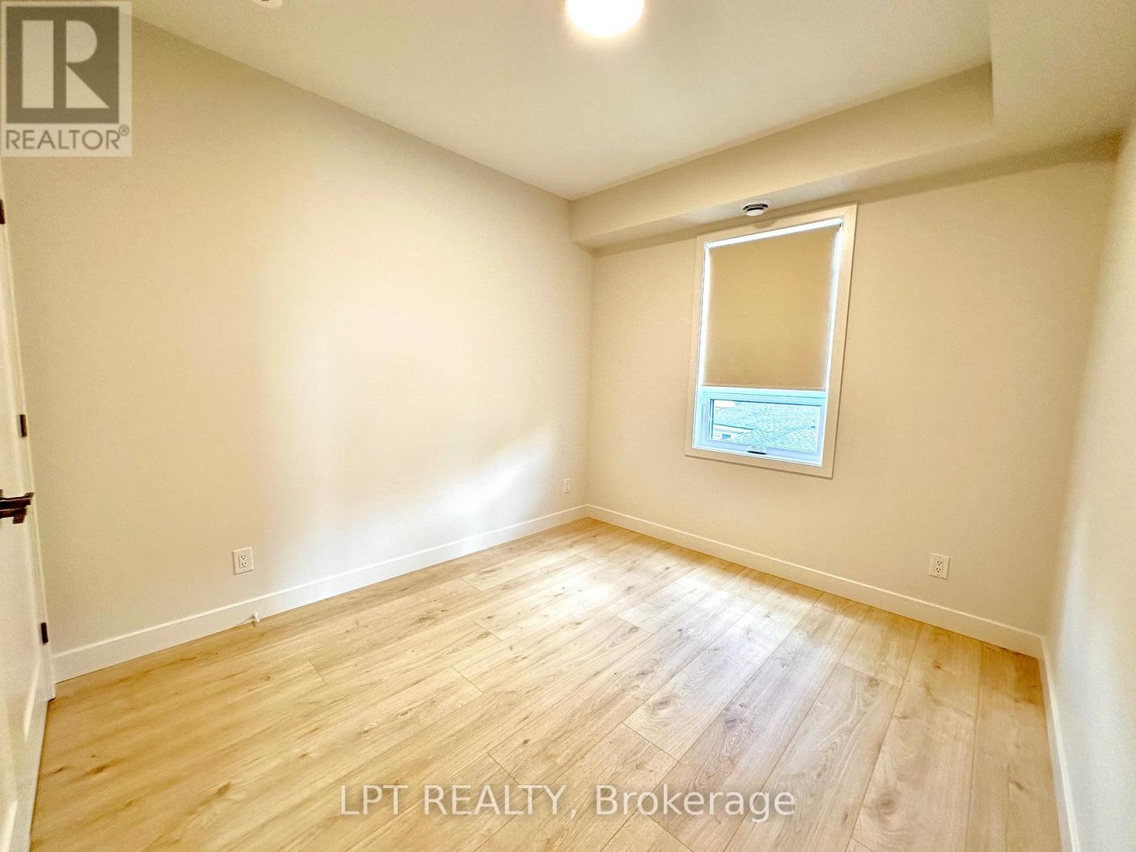 Photo 2 of 6 254 Garneau Street, Ottawa ON