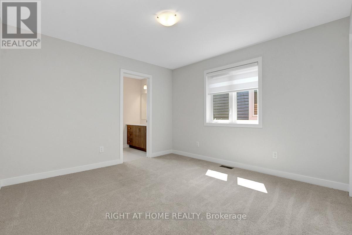 Photo 3 of 88 Esban Drive, Ottawa ON