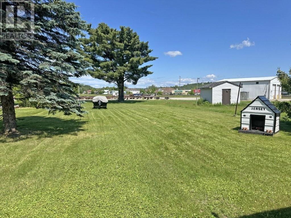 Photo 9 of 109 First Street, Nipigon ON
