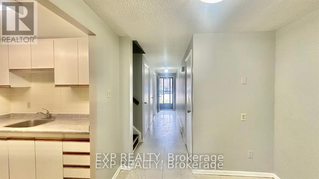 Photo 17 of 44 1200 Courtland Avenue E, Kitchener ON