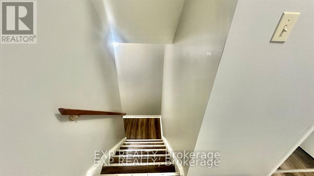 Photo 22 of 44 1200 Courtland Avenue E, Kitchener ON