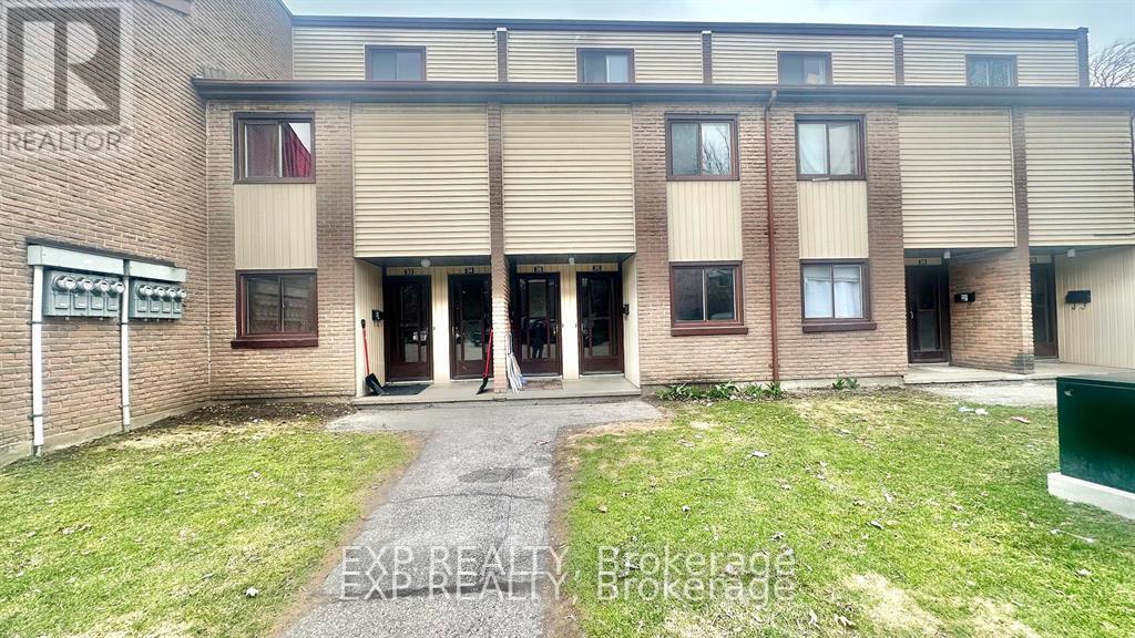 Photo 12 of 44 1200 Courtland Avenue E, Kitchener ON
