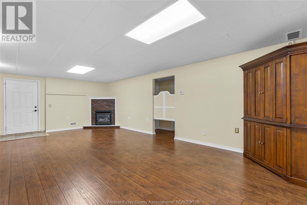 Photo 21 of 441 Merrill, Lasalle ON