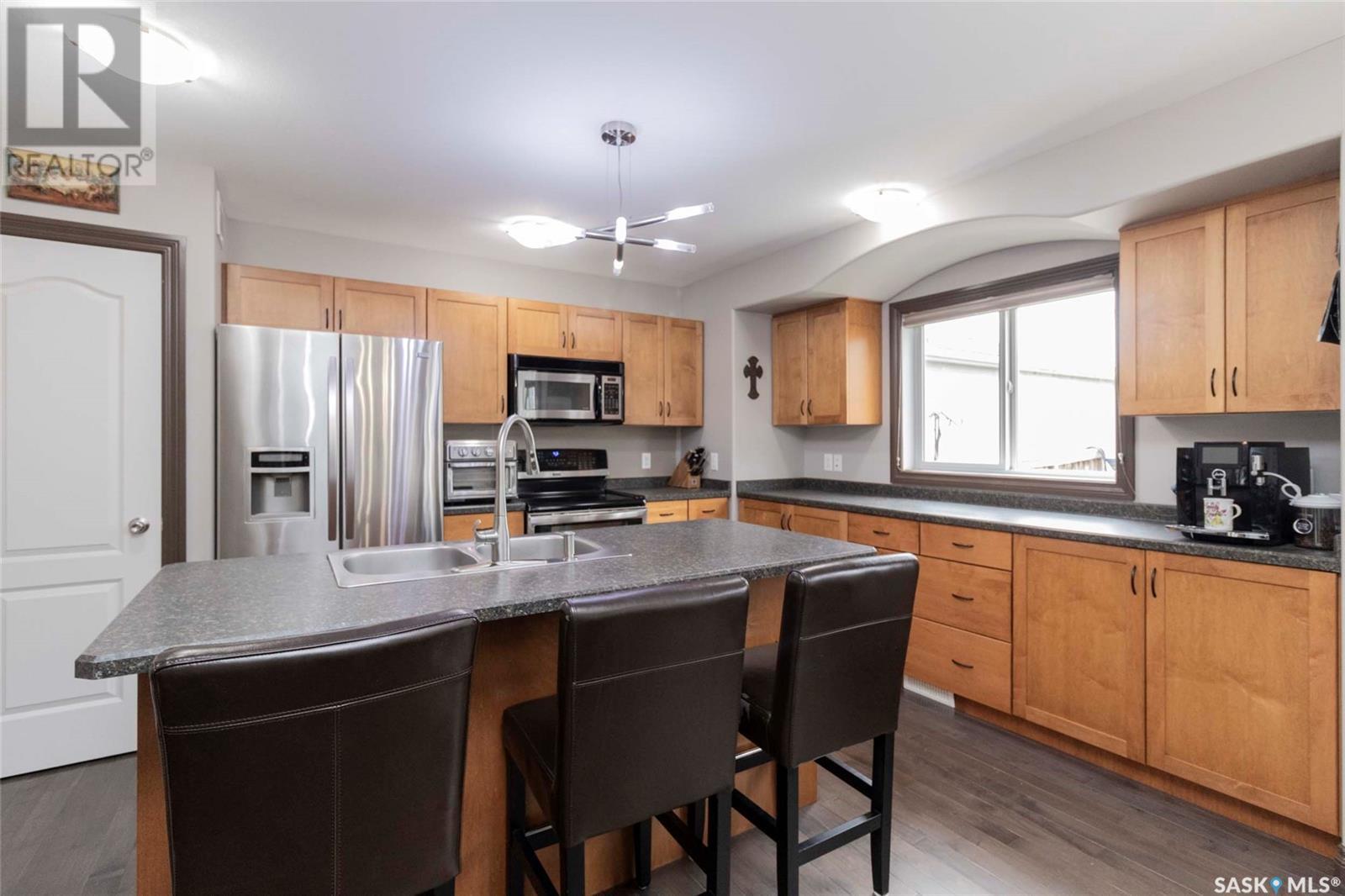 Photo 19 of 1405 7th Avenue N, Saskatoon SK