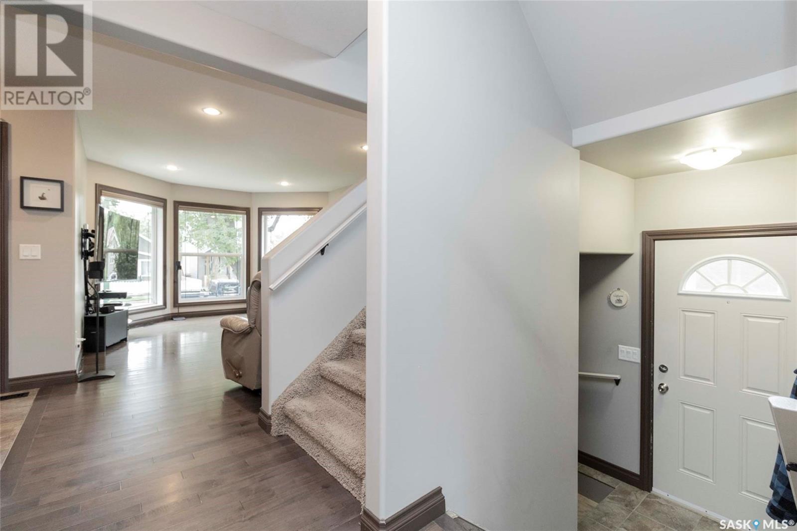 Photo 9 of 1405 7th Avenue N, Saskatoon SK