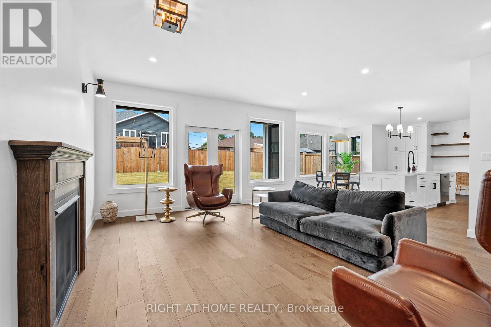 Photo 11 of 725 Squirrel Hill Drive, Kingston ON