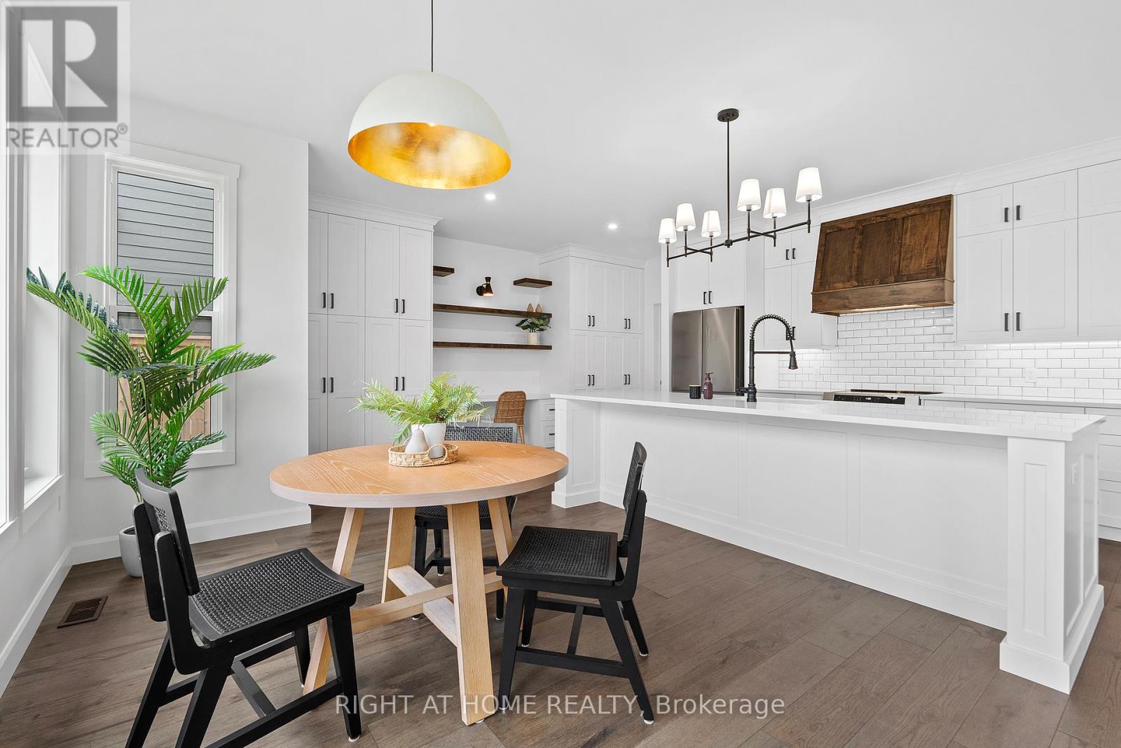 Photo 13 of 725 Squirrel Hill Drive, Kingston ON