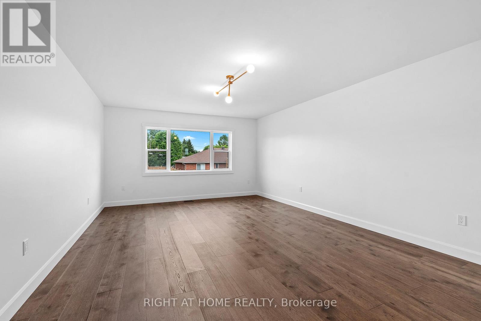 Photo 28 of 725 Squirrel Hill Drive, Kingston ON
