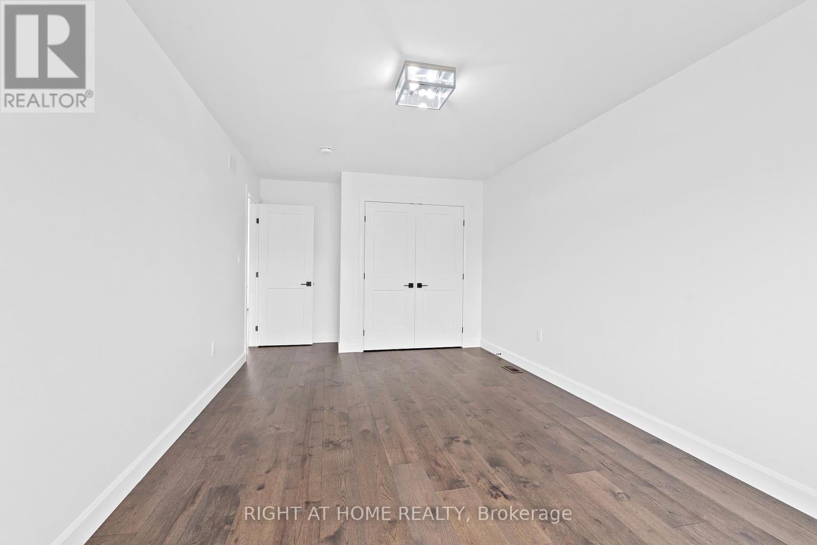 Photo 35 of 725 Squirrel Hill Drive, Kingston ON
