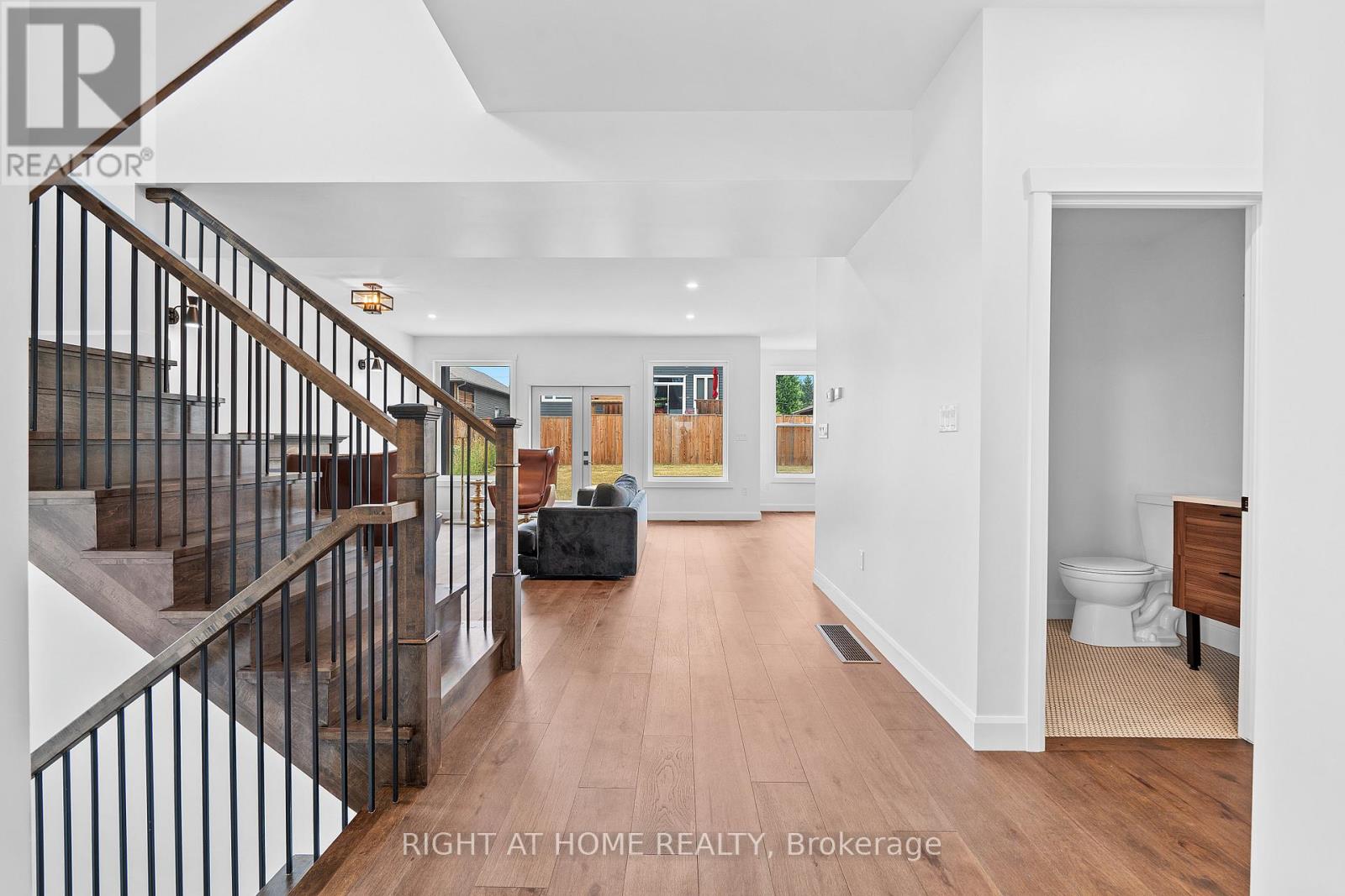 Photo 6 of 725 Squirrel Hill Drive, Kingston ON
