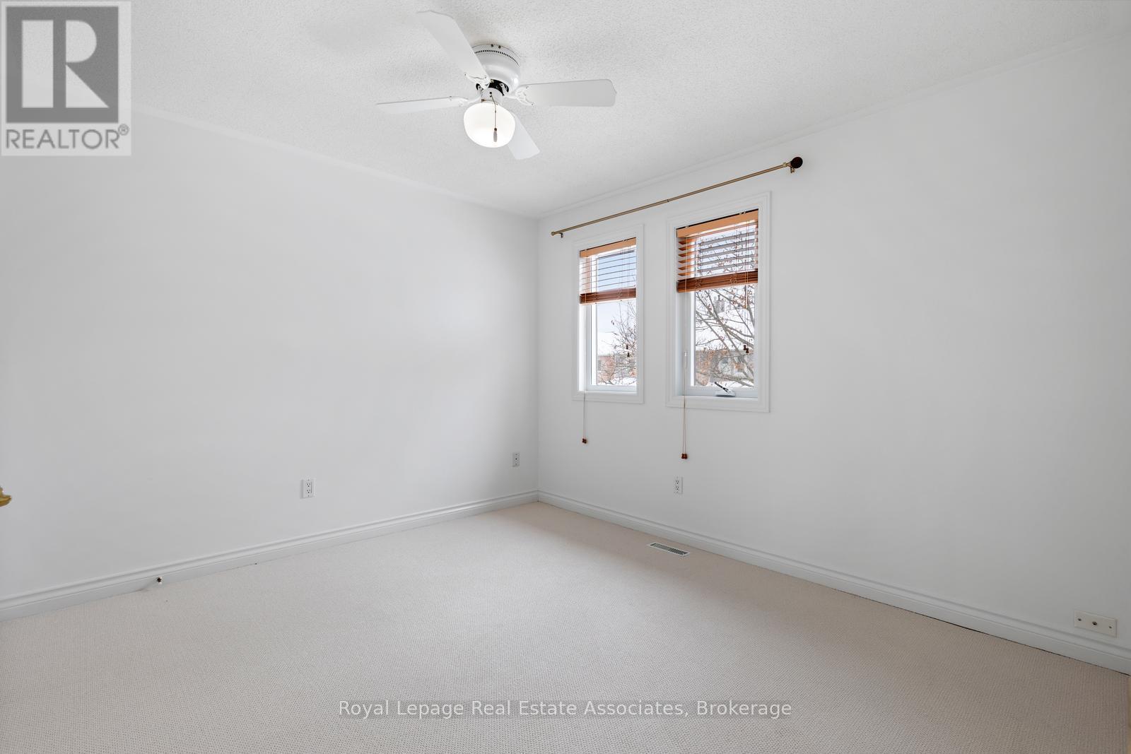 Photo 34 of 60 5480 Glen Erin Drive, Mississauga ON