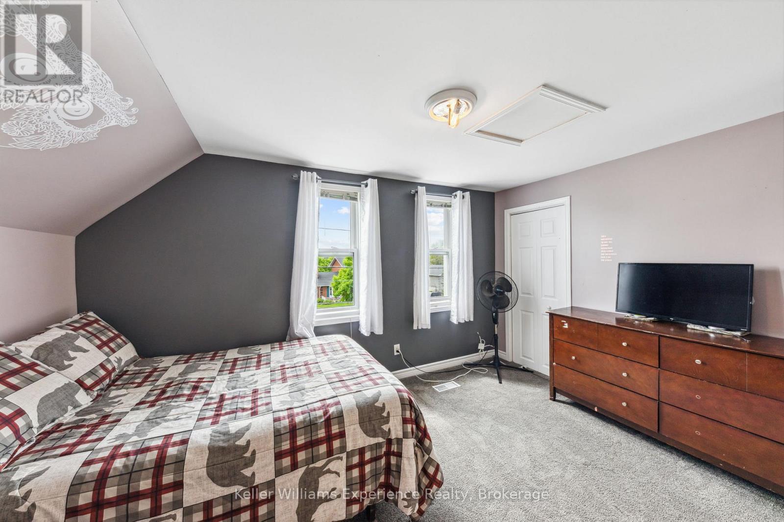 Photo 19 of 95 Fox Street, Penetanguishene ON