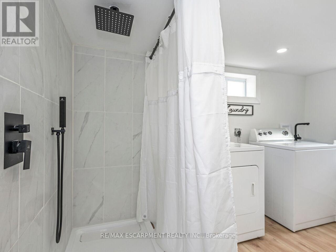 Photo 21 of 133 Willson Road, Welland ON