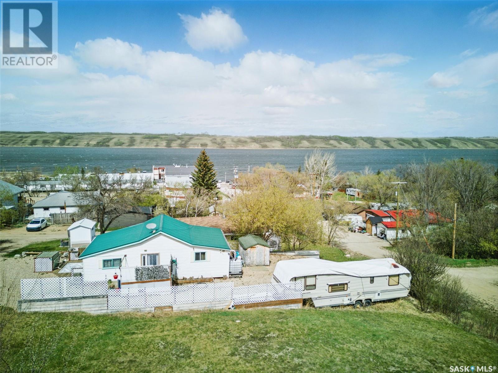 Photo 5 of 206 210 Regina Street, Manitou Beach SK