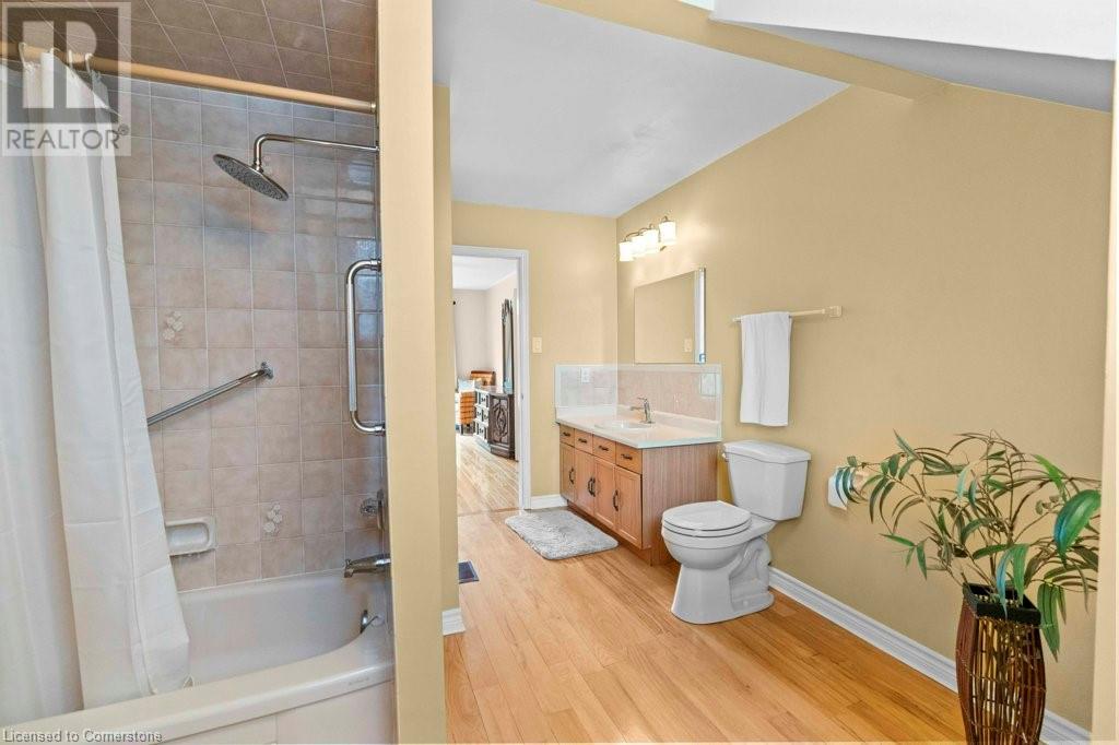 Photo 15 of 64 Abbot Drive, Hamilton ON