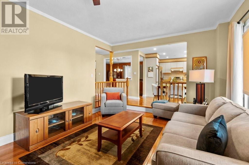 Photo 35 of 64 Abbot Drive, Hamilton ON