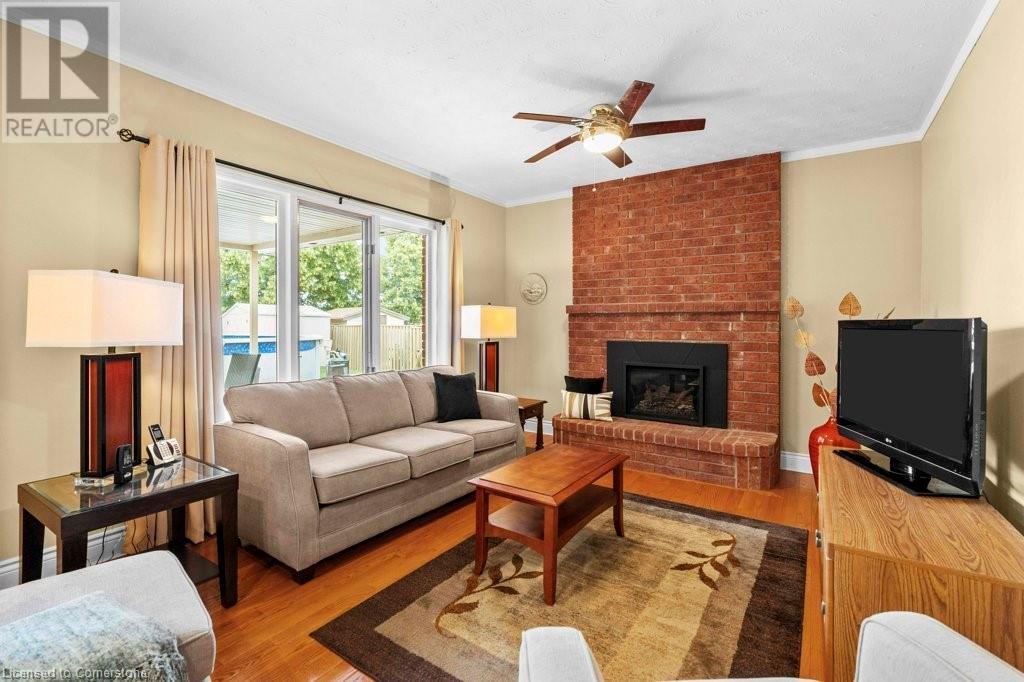 Photo 9 of 64 Abbot Drive, Hamilton ON