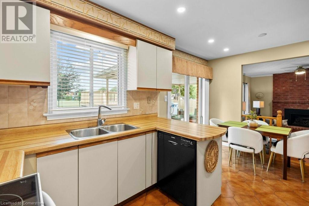 Photo 34 of 64 Abbot Drive, Hamilton ON