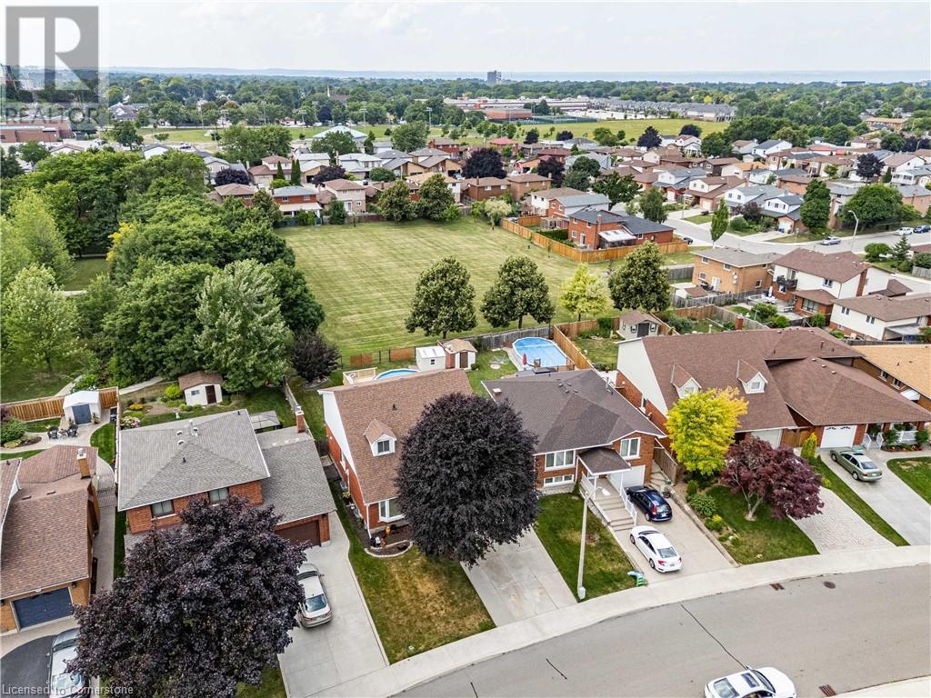 Photo 26 of 64 Abbot Drive, Hamilton ON