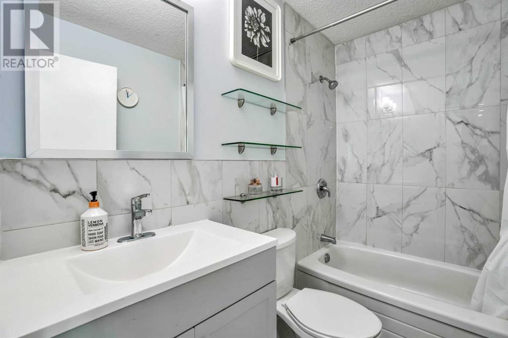 Single Family House Bungalow for Sale in  Aberfoyle Close NE Abbeydale Calgary 