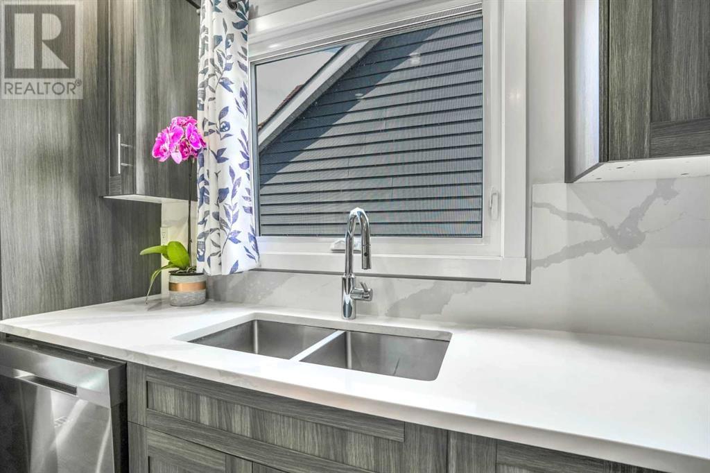 Single Family House Bungalow for Sale in  Aberfoyle Close NE Abbeydale Calgary 