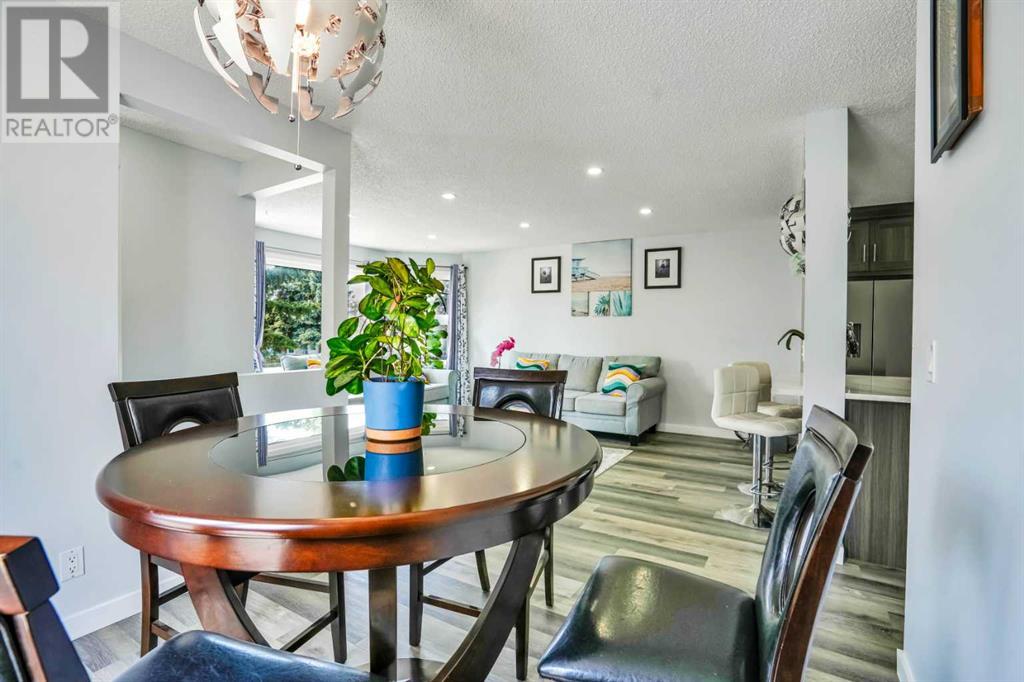 Single Family House Bungalow for Sale in  Aberfoyle Close NE Abbeydale Calgary 