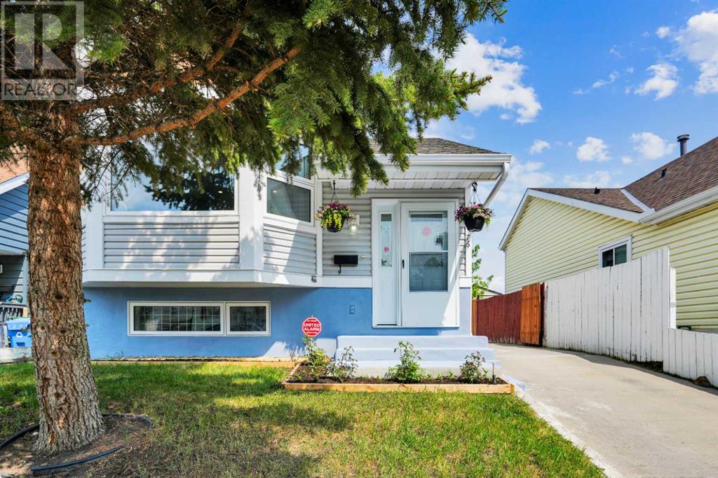 Single Family House Bungalow for Sale in  Aberfoyle Close NE Abbeydale Calgary 