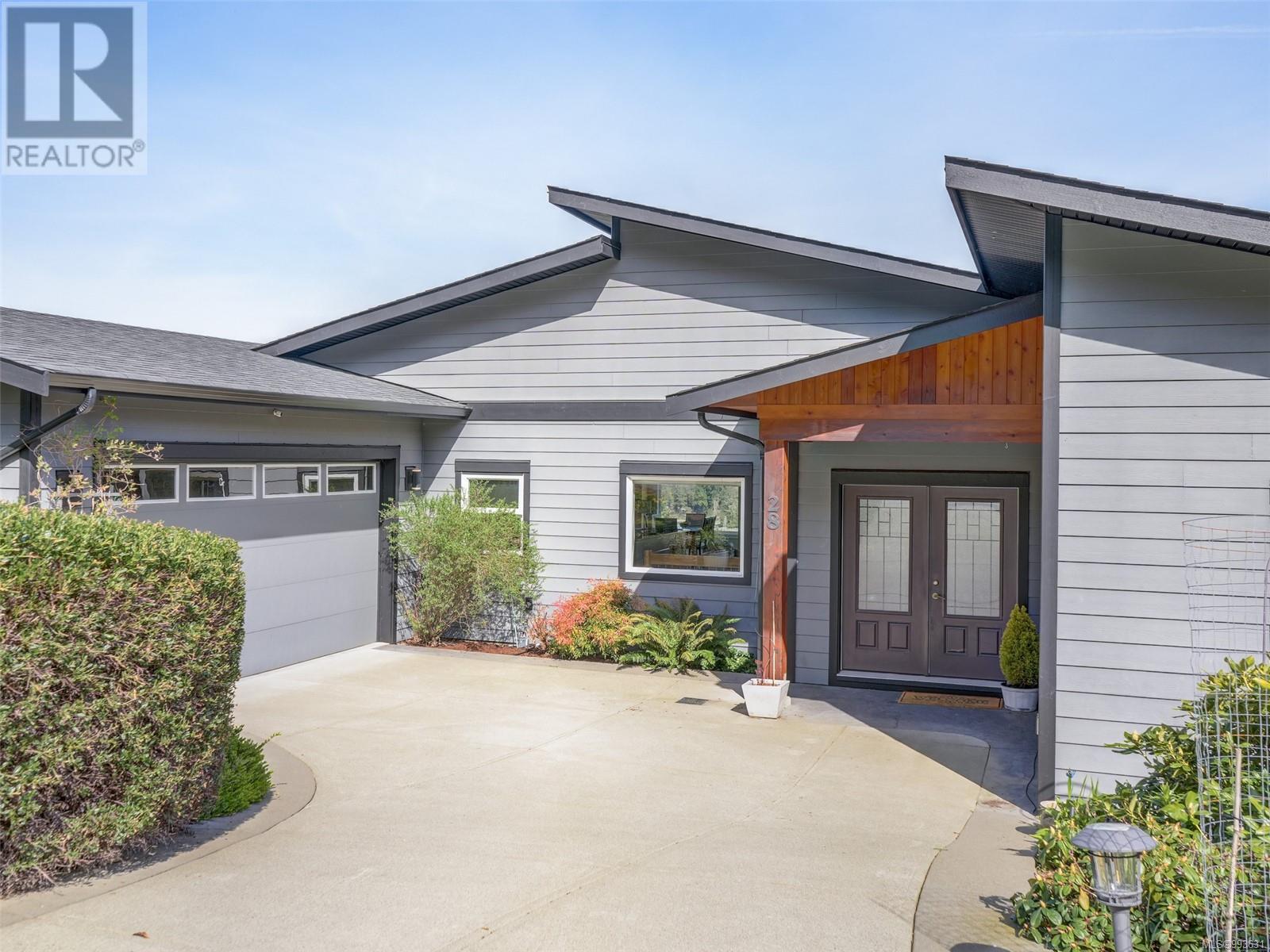 Photo 6 of 28 1060 Shore Pine Close, Duncan BC