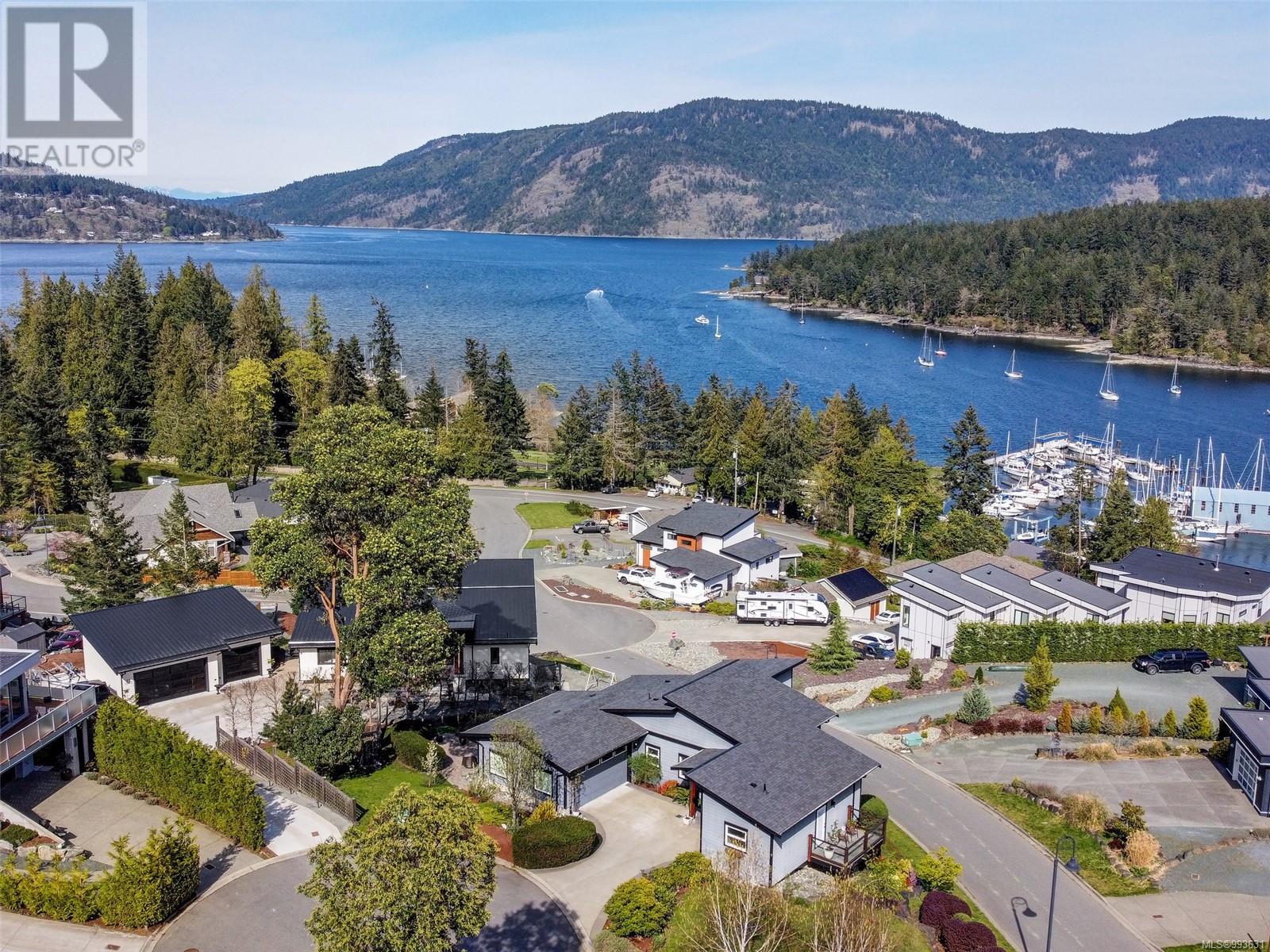 Photo 24 of 28 1060 Shore Pine Close, Duncan BC