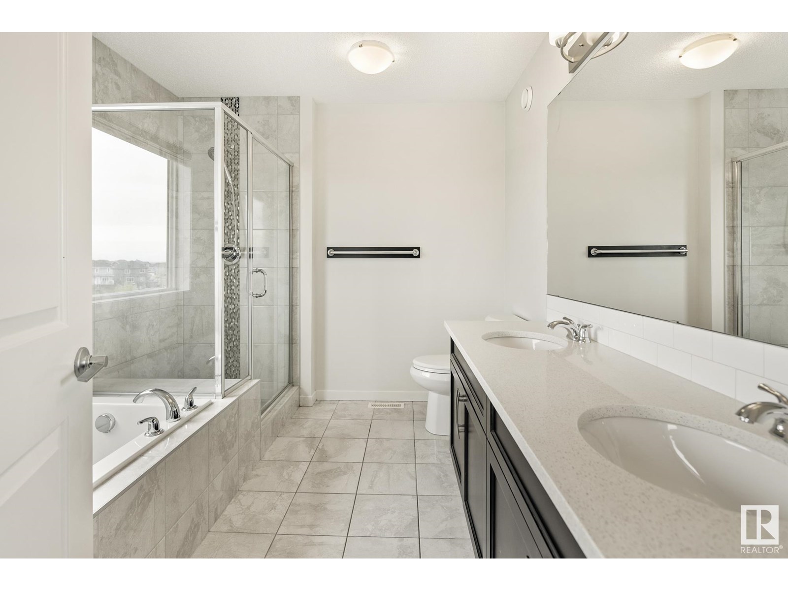 Photo 20 of 5404 22 Av Sw, Edmonton AB